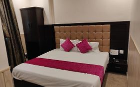 Hotel Alfa Lucknow